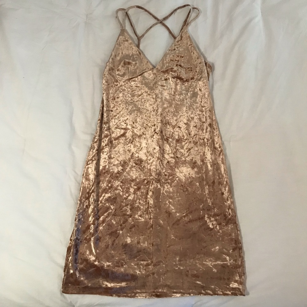 Forever 21 homecoming/party/event dress✨✨